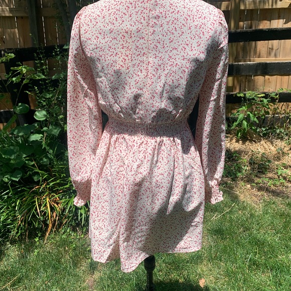 Senlis Julia Smocked Long Sleeve Dress - Picture 14 of 14